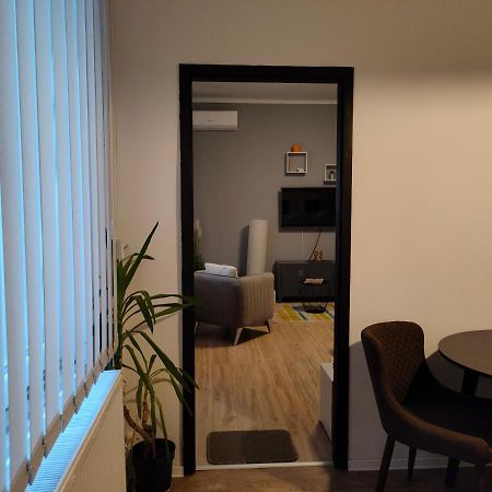 Pe-Ki Apartman Petfurdo Apartment Varpalota Exterior photo